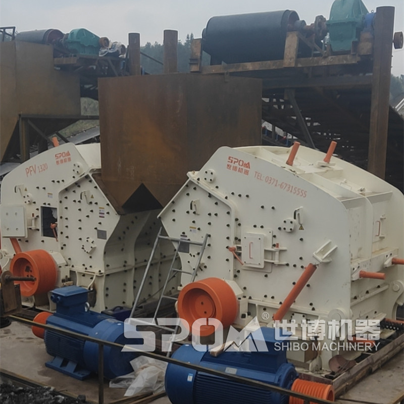 二段破碎現場 二段破碎現場