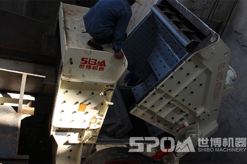 開腔查看反擊破內部配件 開腔查看反擊破內部配件