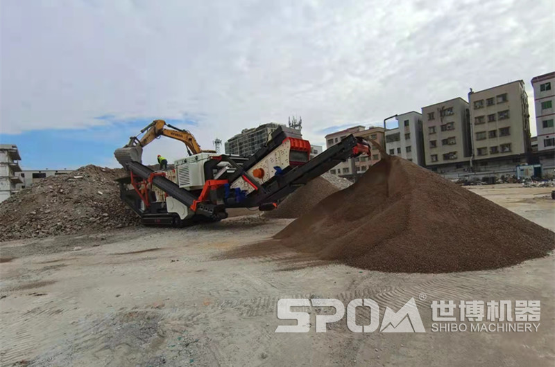 建筑垃圾移動破碎站生產(chǎn)現(xiàn)場 建筑垃圾移動破碎站生產(chǎn)現(xiàn)場