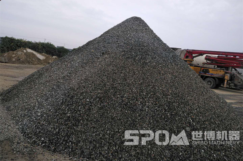 青石打成的砂子料 青石打成的砂子料