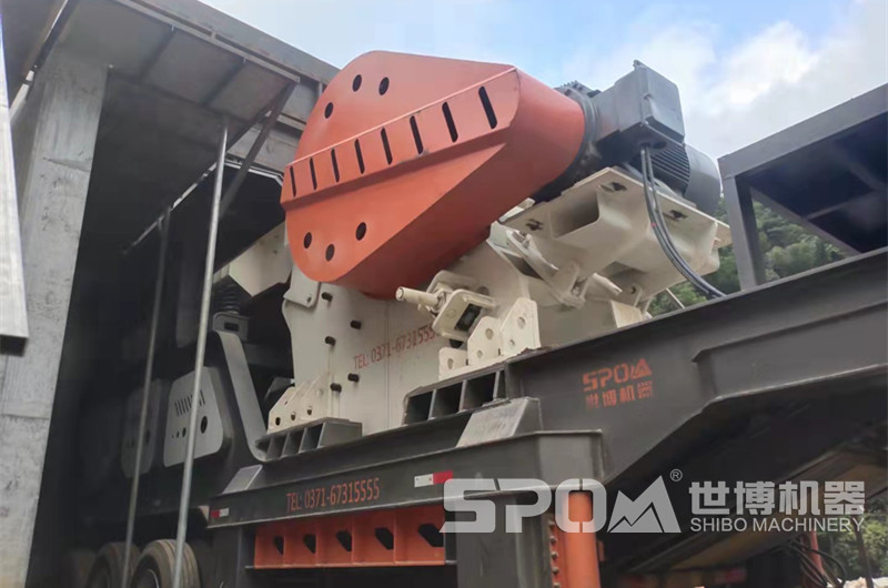 裝在移動車上的歐版顎破 裝在移動車上的歐版顎破