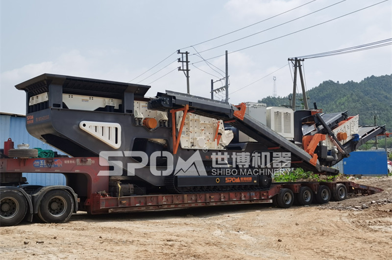 大型反擊式移動(dòng)破碎站 大型反擊式移動(dòng)破碎站