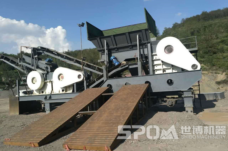 定制簡易小型流動碎石機 定制簡易小型流動碎石機