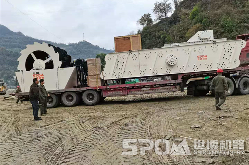 洗砂機和振動篩運輸到現場 洗砂機和振動篩運輸到現場